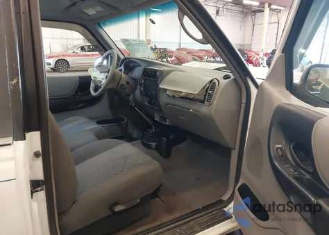 2001 Mazda B3000 Se from USA, damaged, VIN 4F4ZR17U61TM28772